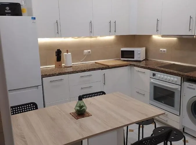 Amplio Con Dos Patios *